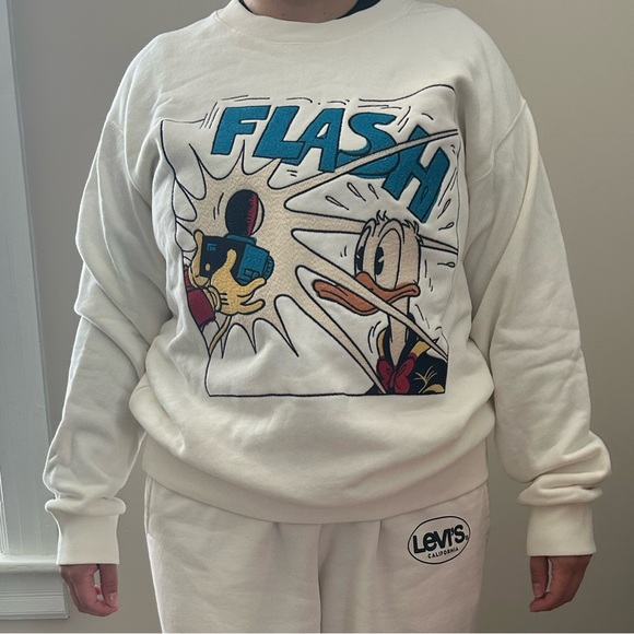 GUCCI x Disney Flash Crewneck Sweatshirt - Picture 9 of 9